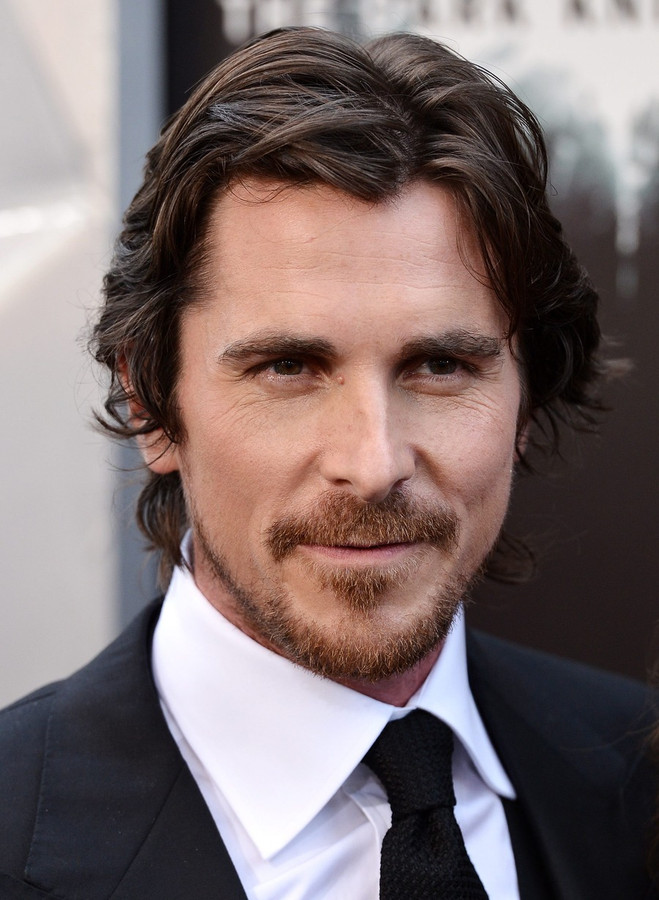 Christian Bale walgt van schietpartij in Aurora | Foto | pzc.nl