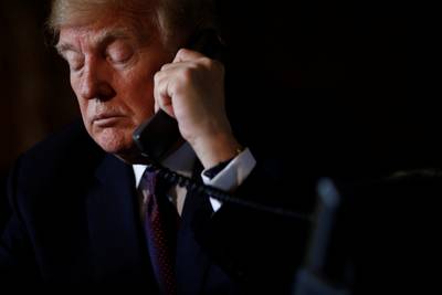 Trump tegen leger: ‘Gebruik dodelijk geweld tegen migranten toegestaan’