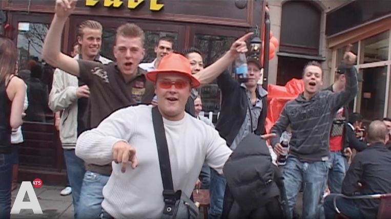 Koningsdag uit het archief toonde Amsterdam chaotisch, vrolijk, oer- en oergezellig