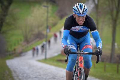 Vriendelijke Belg Veuchelen (39) zwaait af als wielrenner