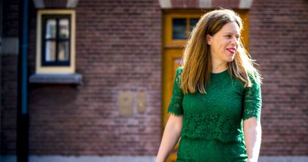 Minister Schouten op bezoek bij melkveehouder in Heeten - De Stentor