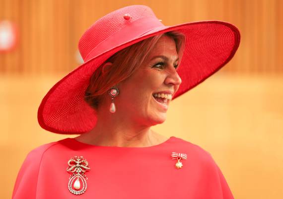 Hoe is eigenlijk het contact tussen Máxima en haar halfzussen?
