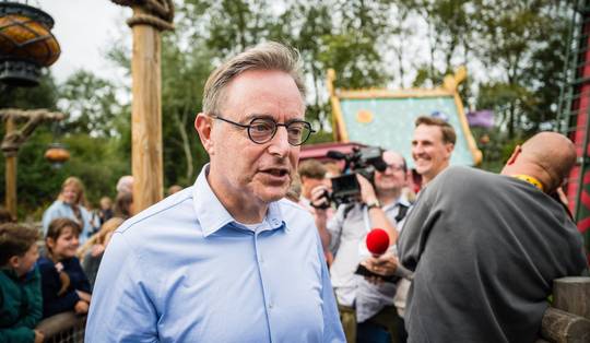 MR maakt De Wever het leven zuur met 2 miljard euro extra belastingverlaging
