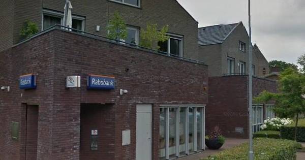 Inwoners Terwolde teleurgesteld om sluiting Rabo-pinautomaat | Deventer - De Stentor