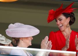 Hertogin Sophie en prinses Catherine staan er alleen voor