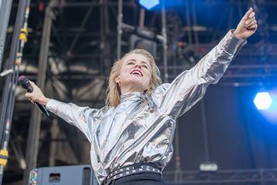 Ilse de Lange blaast Concert at Sea omver