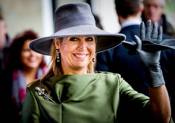 Inspiratie: de warmste herfsttinten uit Máxima's garderobe