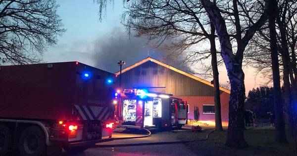 Brand Fleringen: motoren hebben vlam gevat, vuur is geblust - Tubantia