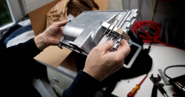 Verwarmingsmonteur Steelt Hele Jaar Door Juwelen Bij Mensen