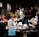 Waarom de uitslag zo lang op zich laat wachten: ‘poststemmen’ tellen kan nog uren of zelfs dagen duren