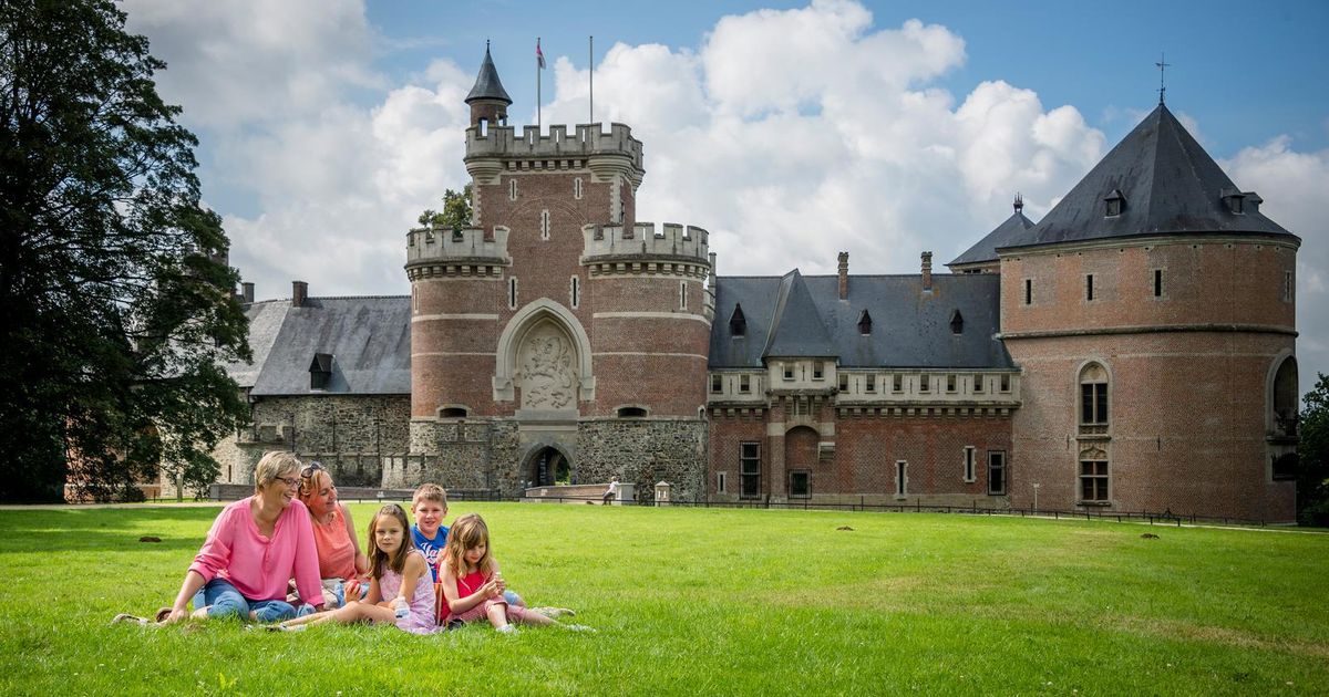 Als een koning(in) te rijk op schattenjacht in de mooiste kastelen van