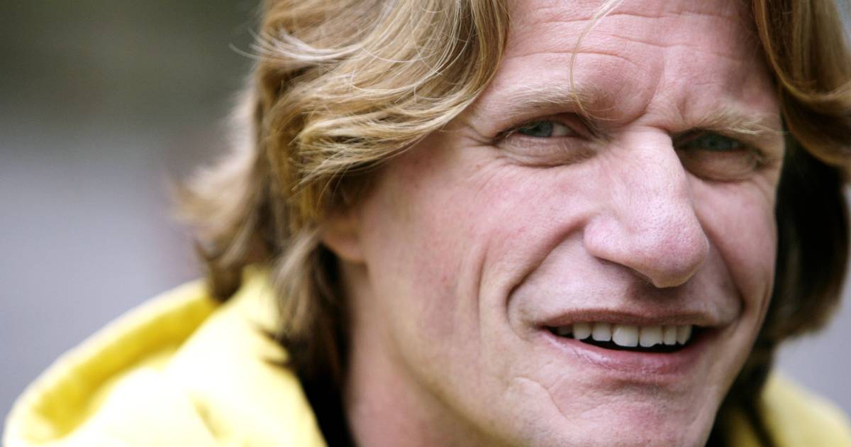 Zedenverdachte Keith Bakker (58) zet intieme chatsessies met ex (18) online | Binnenland ...