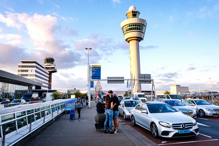 Schiphol koopt enorme lap grond bij luchthaven