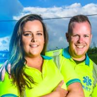 ‘Toen ik mocht meerijden, was ik meteen verkocht: ik wilde ambulancier worden én ik wilde hem’: Silke en Julian delen lief en leed