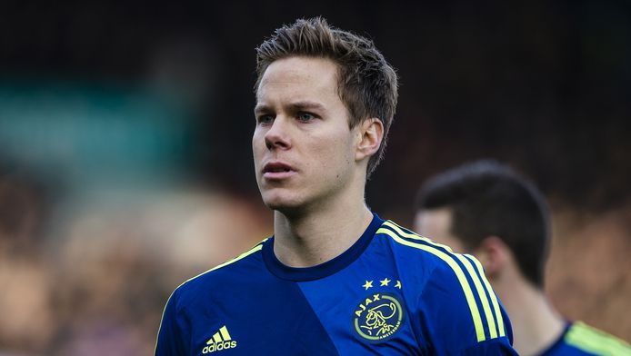 Kersverse Vader Moisander Met Vriendin Naar Ziekenhuis