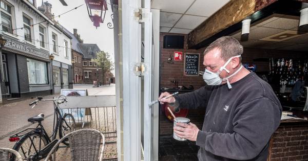 Hugo geeft zijn kroeg nu maar een onderhoudsbeurt - De Gelderlander