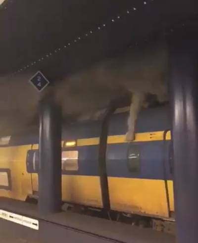 Treinverkeer Schiphol komt weer op gang na brand in trein