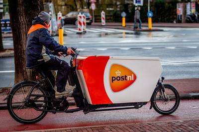PostNL: Kerst en Sinterklaas even druk