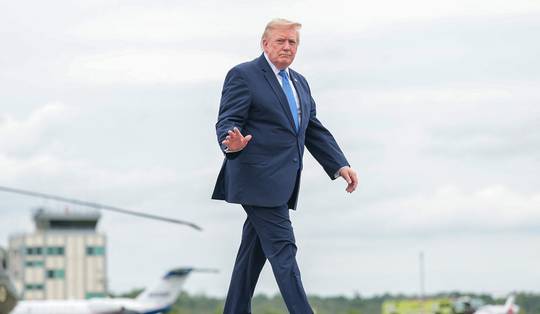 Trump: gesprekken met Iran gaan vandaag verder na afgeblazen aanval • Olieprijzen zakken stevig