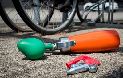 Telefoon in Arnhems stadhuis staat roodgloeiend over totaalverbod lachgas