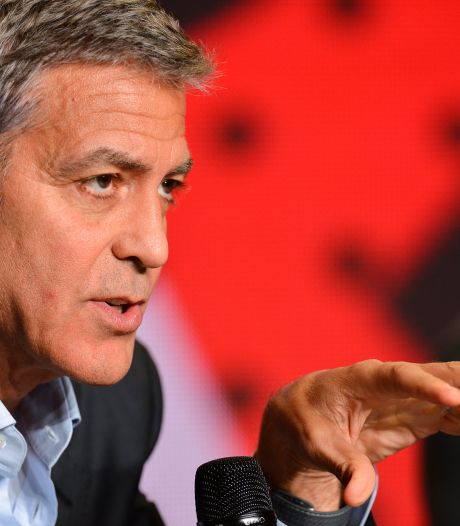 Elton John steunt George Clooney in boycot hotels van ...