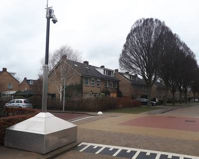 Buurt niet onverdeeld gelukkig met cameratoezicht na aanslag: ‘Ze kunnen het eten op mijn bord zien!’