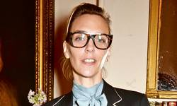 Belgisch topmodel Hannelore Knuts neemt haar zoon mee op de catwalk