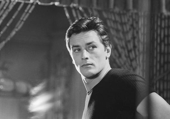 De Franse acteur Alain Delon (88) is overleden