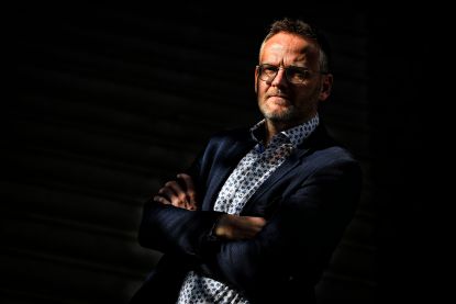 De spreidstand van Peter Croonen, voorzitter van RC Genk en de Pro League: "Zowel dit als volgend seizoen redden was onmogelijk”