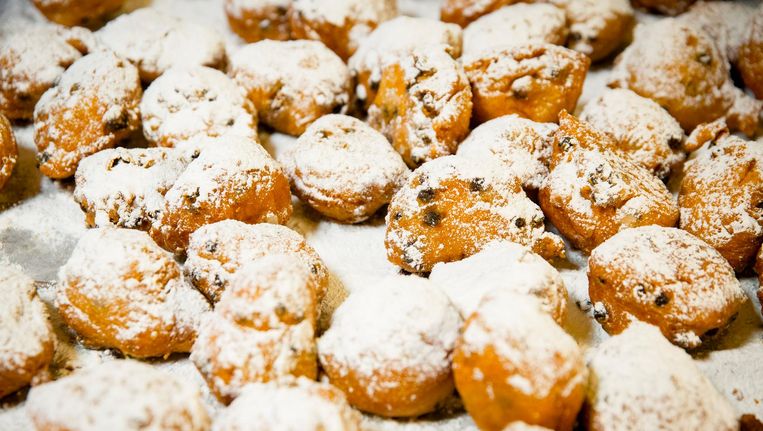 Oliebollen Op Vintage Schaal Stock Photo - Download Image Now - iStock