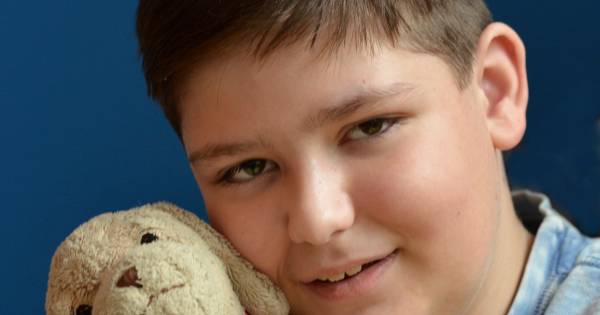 Hij had altijd pijn, maar Jorrit (17) genoot volop van het leven. Met Happy aan zijn zijde - De Geld