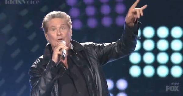 David Hasselhoff Zingt Bij American Idol Sterren Ad Nl