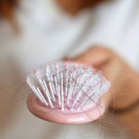 6 tips van de kapper om haaruitval te verminderen