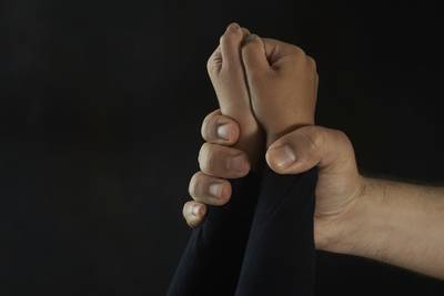 Man randt Wageningse studenten aan door te doen alsof hij gehandicapt is