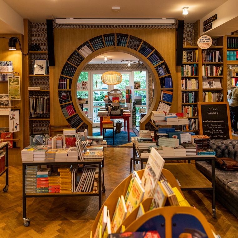 Boekhandel Van Rossum overgenomen door Athenaeum Het Parool