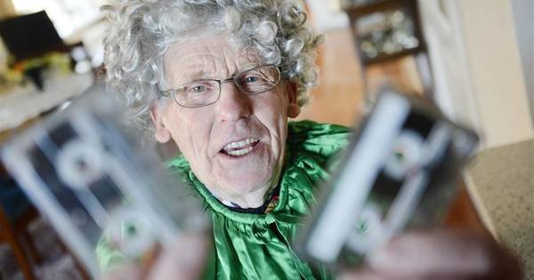 Johan (82) krijgt geen genoeg van optocht Albergen | Tubbergen - Tubantia