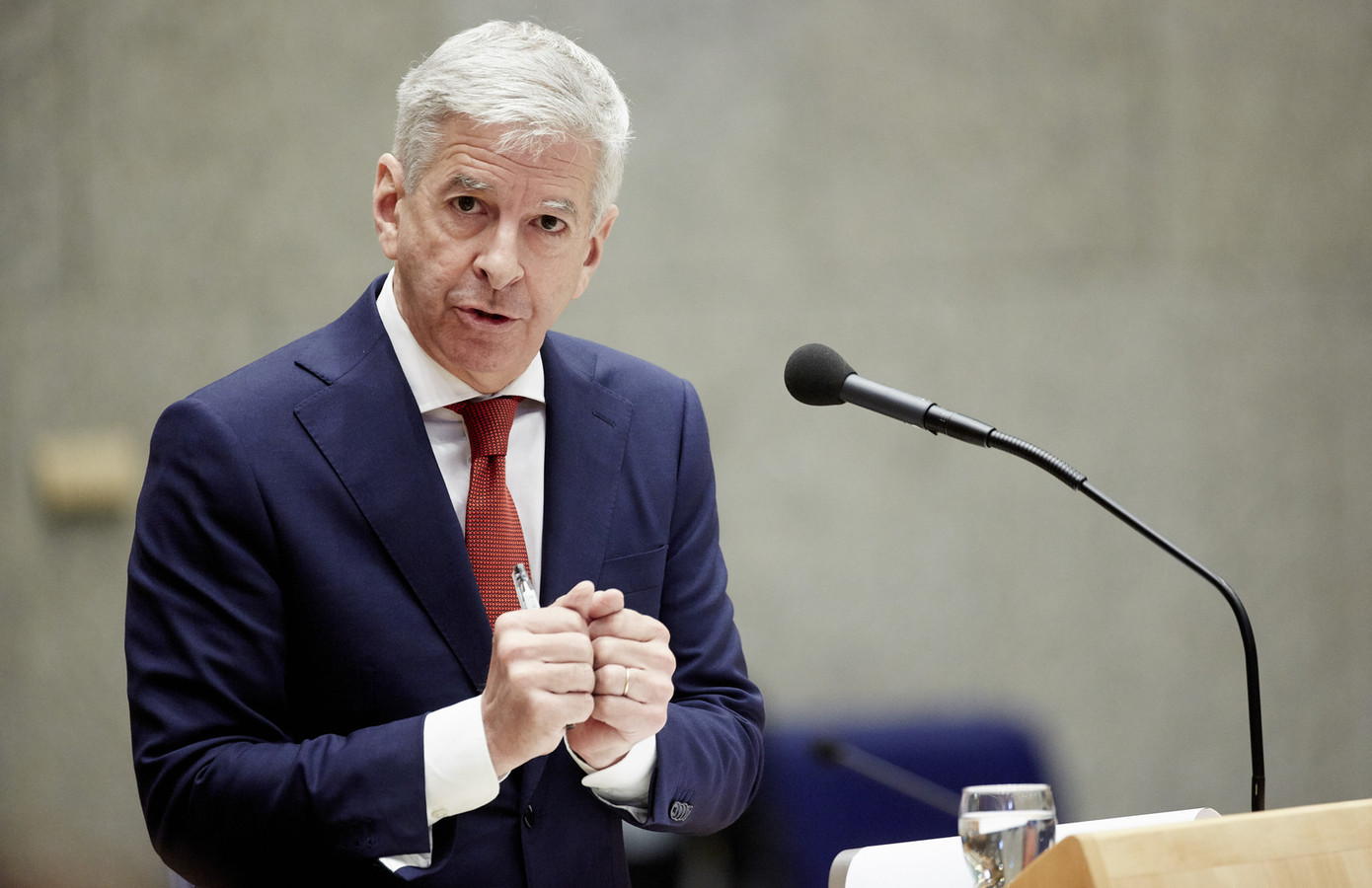 'Plasterk wil wet omzeilen bij afluisterbeleid' | Foto | gelderlander.nl