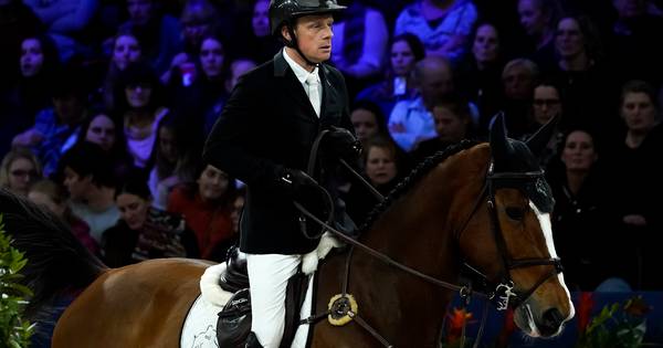 Twentse ruiters Greve en Dubbeldam staan er goed voor op het NK - Tubantia