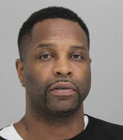 ‘Superpooier’ riskeert levenslang voor onder dwang exploiteren van honderden vrouwen