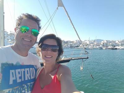 René krijgt tia in vliegtuig: 'Dankzij snel handelen crew heb ik nog een man'