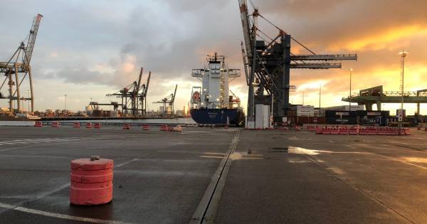 Personeel Uniport Slaat Alarm Bij Inspectie Er Is Niks Te