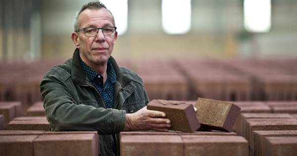 De steenwerkers worden grijs - De Gelderlander