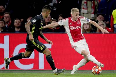 Van de Beek is tevreden: ‘We hebben het goed gedaan’