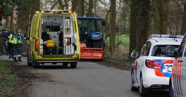 Motorrijder overleden door botsing met tractor in Kotten.