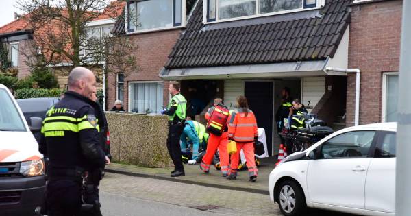 Stadse praktijken in 's-Gravenzande #westland #wldebat In shock na nieuwe steekpartij in 's-Gravenzande: ‘Mijn vriendin kon er gisteren ook niet echt van slapen'.