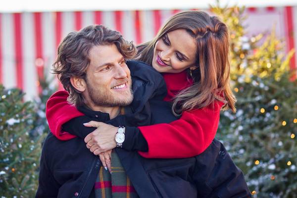 'Tis the Season to Be Merry