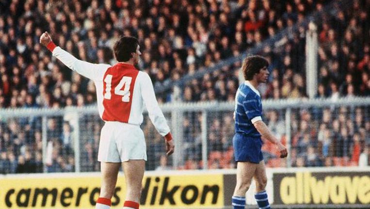 53 Jaar Geleden Johan Cruijff Debuteert Als Profvoetballer Het Parool
