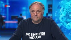 Marc Van Ranst steekt cultuursector hart onder de riem met opvallende trui: “We begrijpen mekaar” 