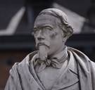 Ik begrijp racisten in die zin dat ook ik me afvraag wat een buitenlander in godsnaam in België komt doen