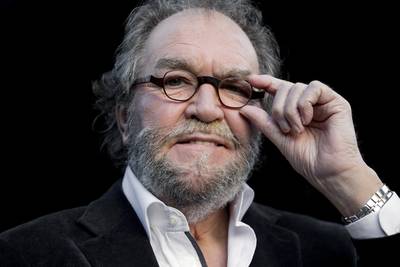 BN'ers roepen heel Nederland op doodzieke Arie Ribbens kaart te sturen